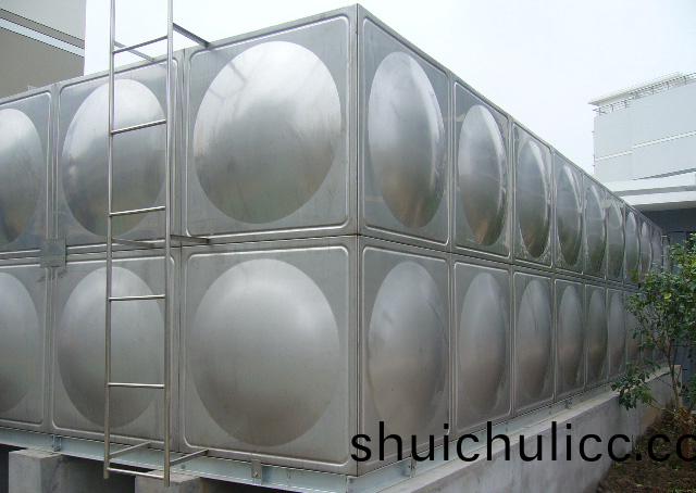 河(he)南(nan)不(bu)鏽(xiu)鋼(gang)水(shui)箱(xiang)