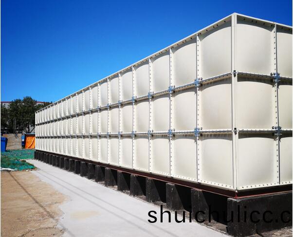 河南消(xiao)防水(shui)箱(xiang)廠(chang)傢